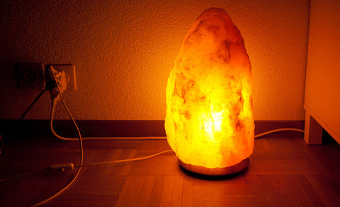 Salt lamp.
